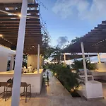 Dominique 609 Apartment With Private Jacuzzi