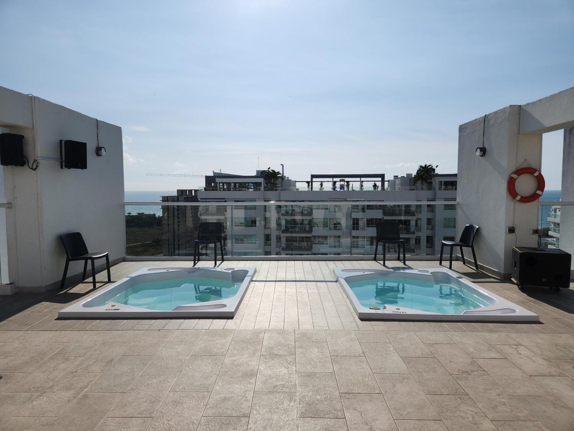 Dominique 609 With Private Jacuzzi Apartamento *